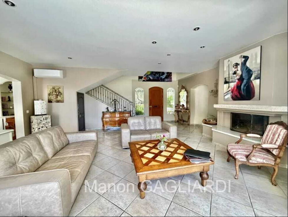  vendre  Villa Saint-Cyr-sur-Mer (83270)