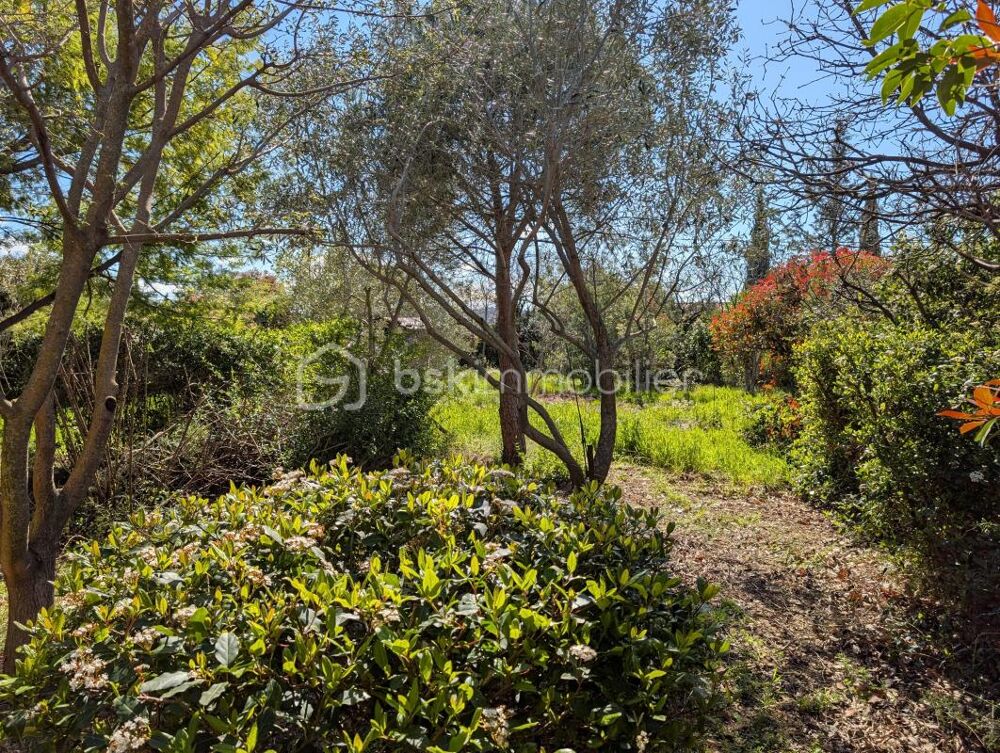 Pavillon de plain-pied de 110 m² sur une parcelle arborée de 1 339 m²