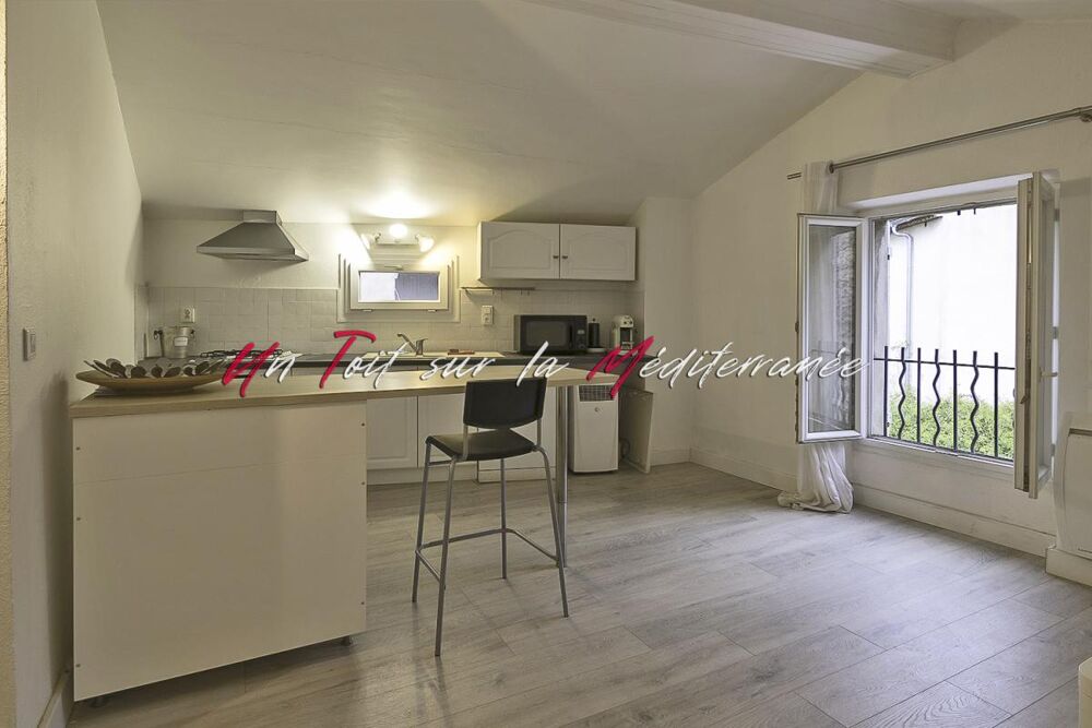 Bel Appartement T2, 43m2 habitables dans maison de village à Bormes Les Mimosas