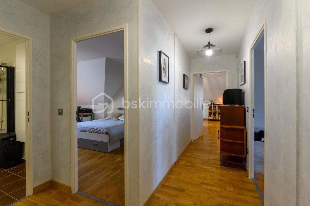 Vente Appartement F3 95m2 – UN BIEN RARE AUX VOLUMES EXCEPTIONNELS Magny le hongre