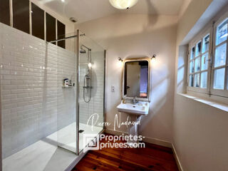  Appartement � vendre 7 pi�ces 220 m�