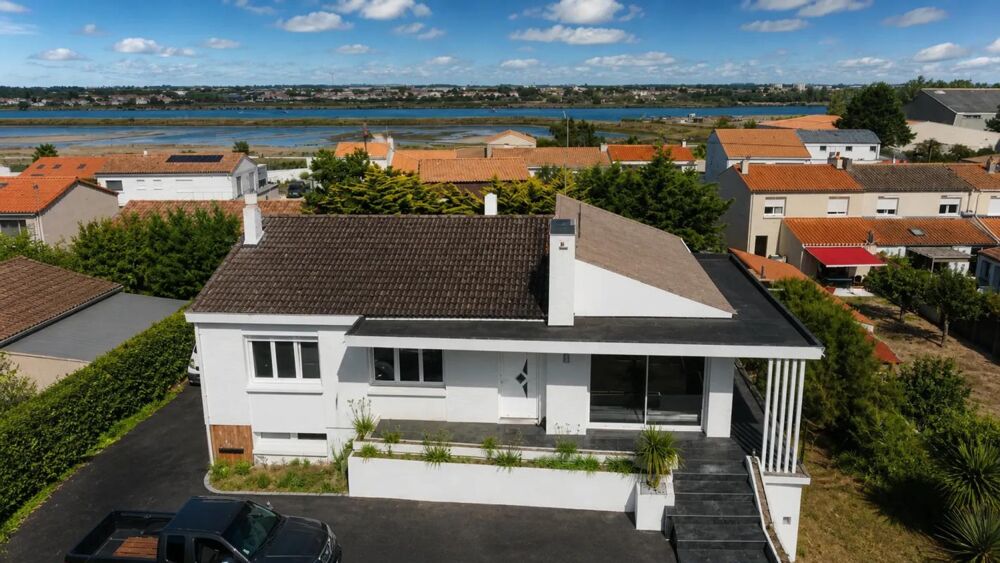 Vente Maison Maison entre port et plage de 190 m² aux Sables-d'Olonne Les sables d olonne
