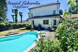  Maison à vendre 8 pièces 164 m²