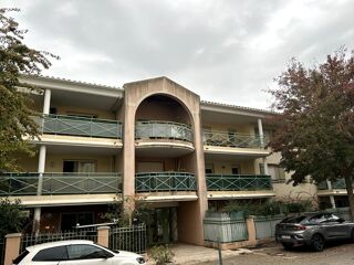  Appartement à louer 2 pièces 47 m²
