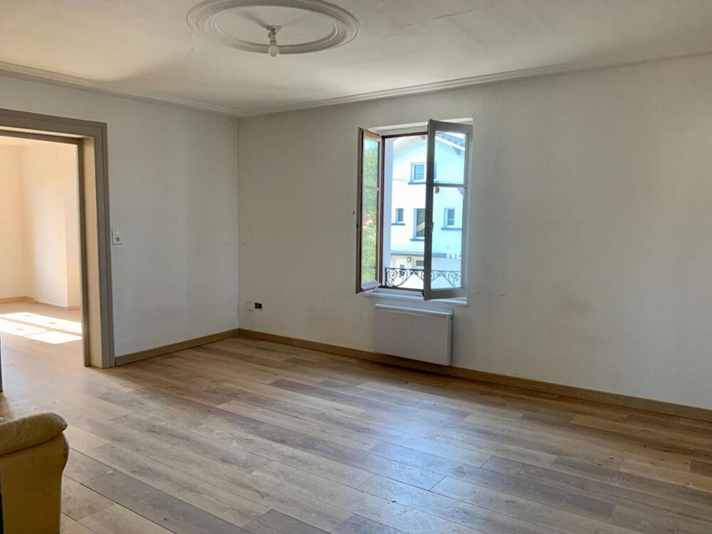 Vente Appartement Vaste Triplex  rnover entirement ! Grandvillars