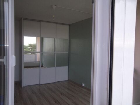  Appartement  louer 4 pices 78 m