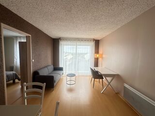  Appartement à louer 2 pièces 38 m²