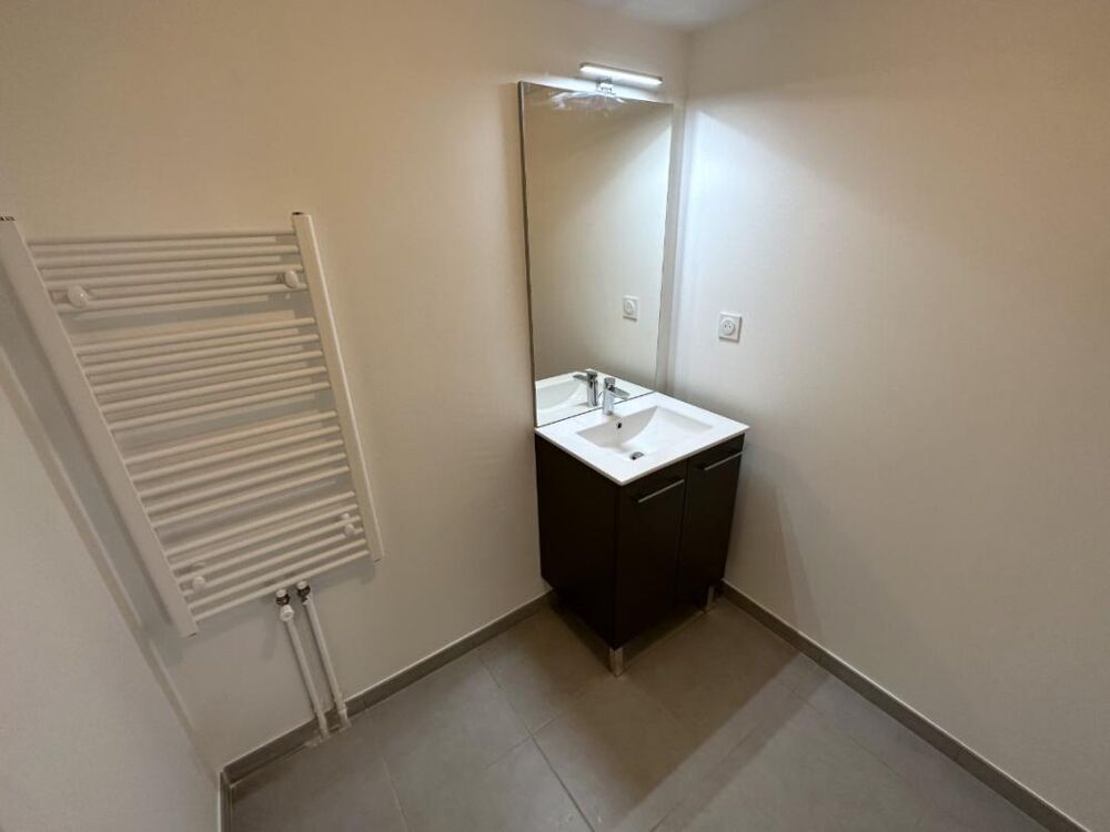 Location Appartement T3 avec balcon et parking à TOURS Tours