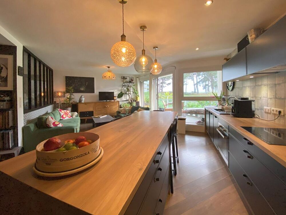 Appartement 3 pièce(s) 81 m2 avec Balcon Plage à pied