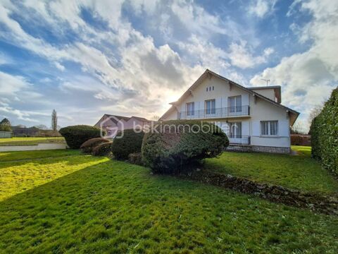   FORT POTENTIEL Maison - 8 pi�ce(s) - 205 m�