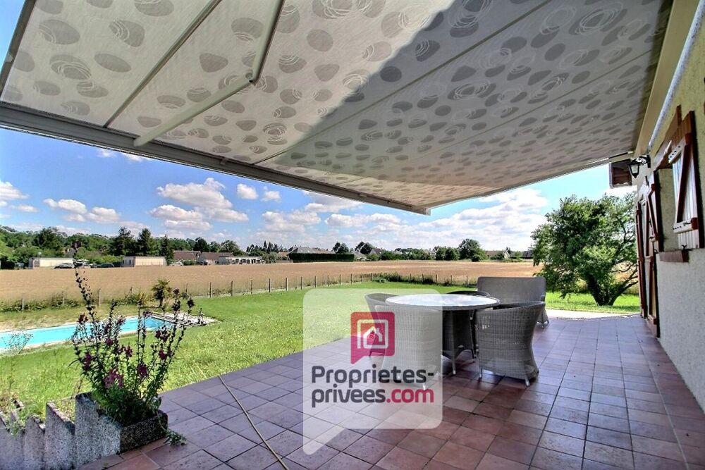 Vente Maison 1h15 de Paris - A VENDRE SPACIEUSE MAISON 8 PIECES, SOUS-SOL, PISCINE, TERRAIN 4350  m² Villemandeur