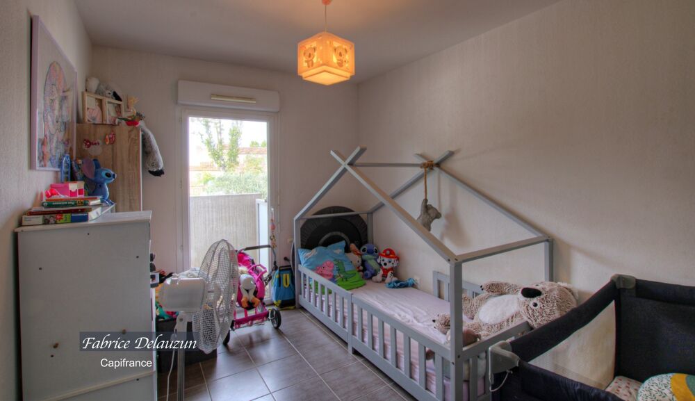 Appartement T3 BIS pièces SAINT MARTIN DE CRAU (13)