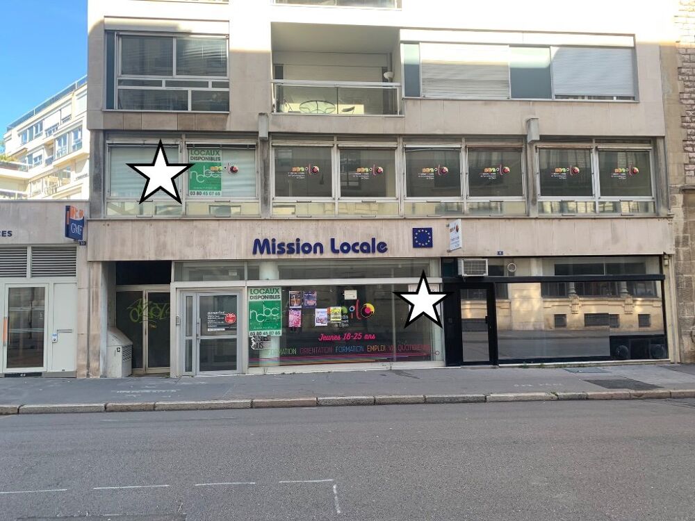   A VENDRE - ENSEMBLE IMMOBILIER 