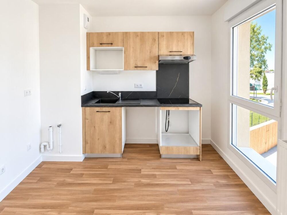 T3 avec parking et balcon à LAVAL