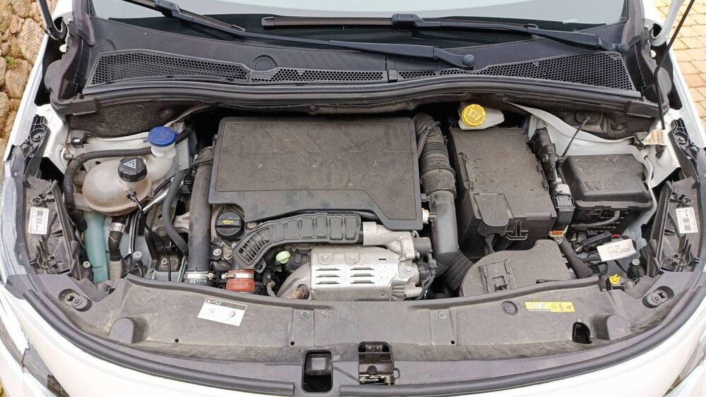 2008 1.2 PureTech 130 EAT6 GT-Line - 5 places Automatique 2019 occasion 44310 Saint Philbert De Grand Lieu