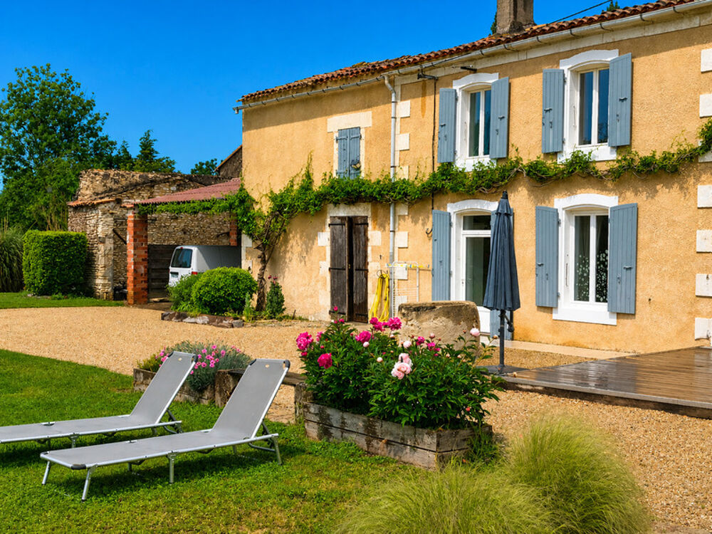 Maison à vendre 7 pièces proche de Courçon