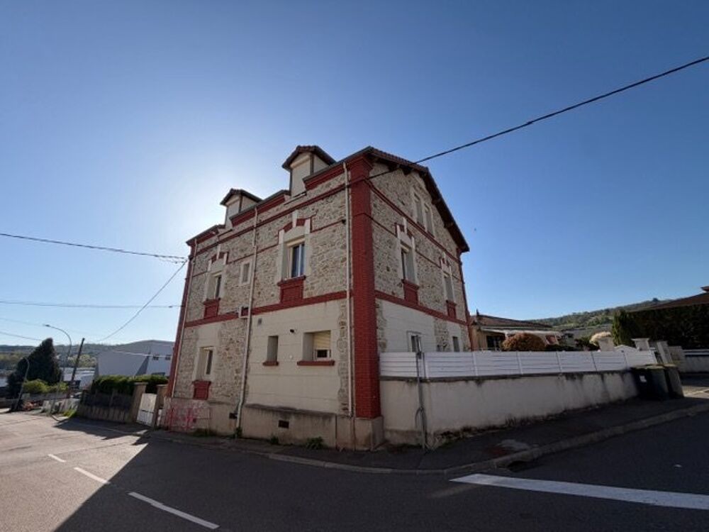 À VENDRE  Appartement T2 rénové avec locataire en place  Idéal investisseur  Roche-la-Molière
