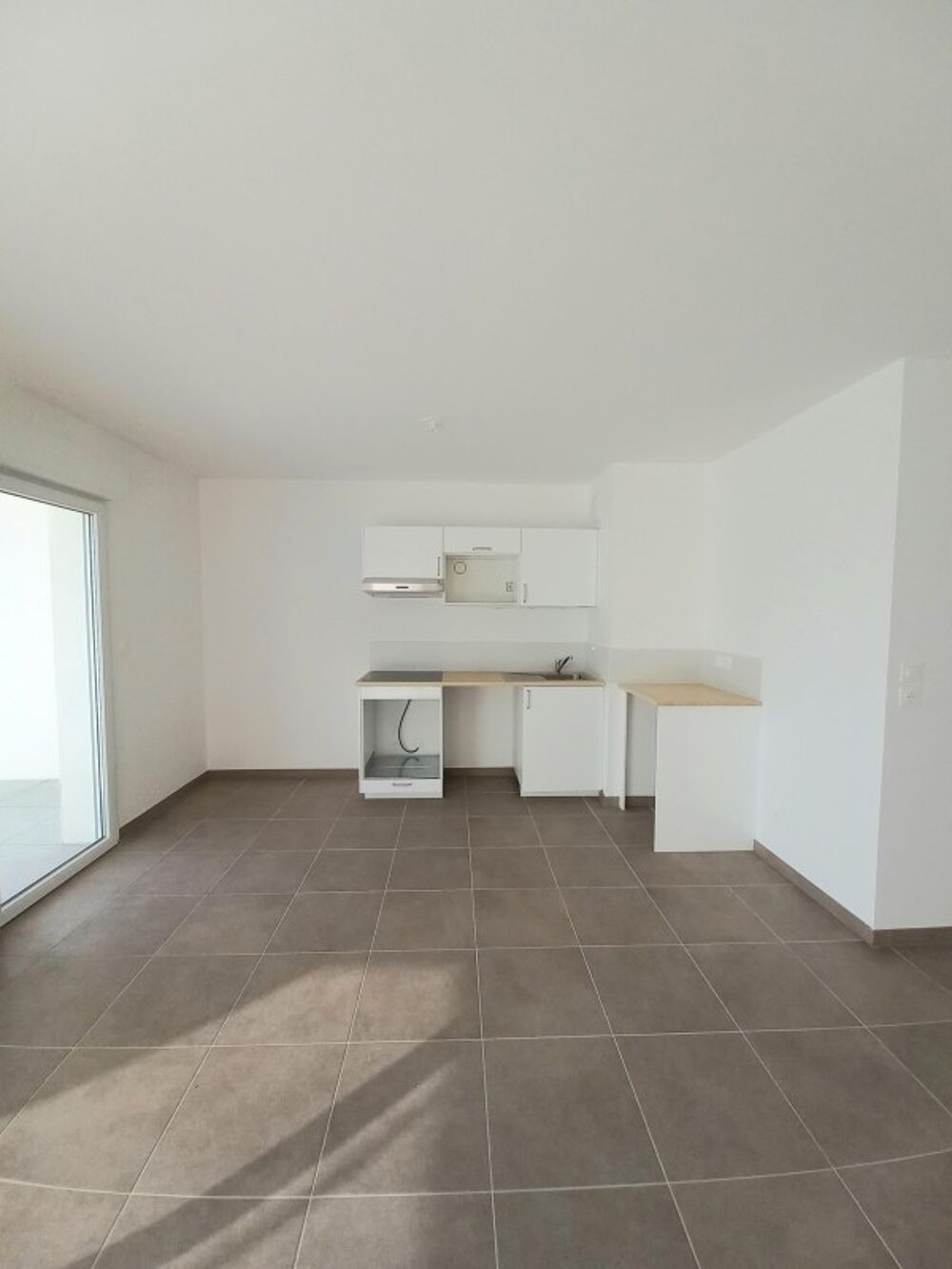 Location Appartement T3 avec parking et terrasse à AVIGNON Avignon