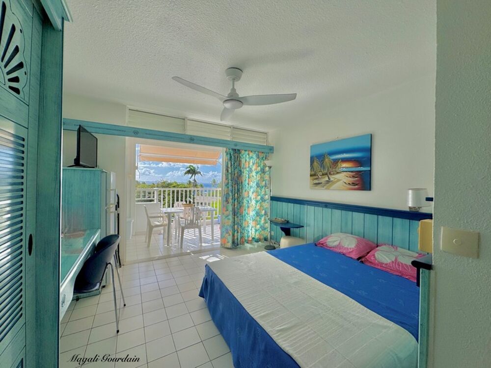 Vente Appartement A VENDRE - APPARTEMENT STUDIO AVEC VUE MER EXCEPTIONNELLE - LE MOULE Le moule