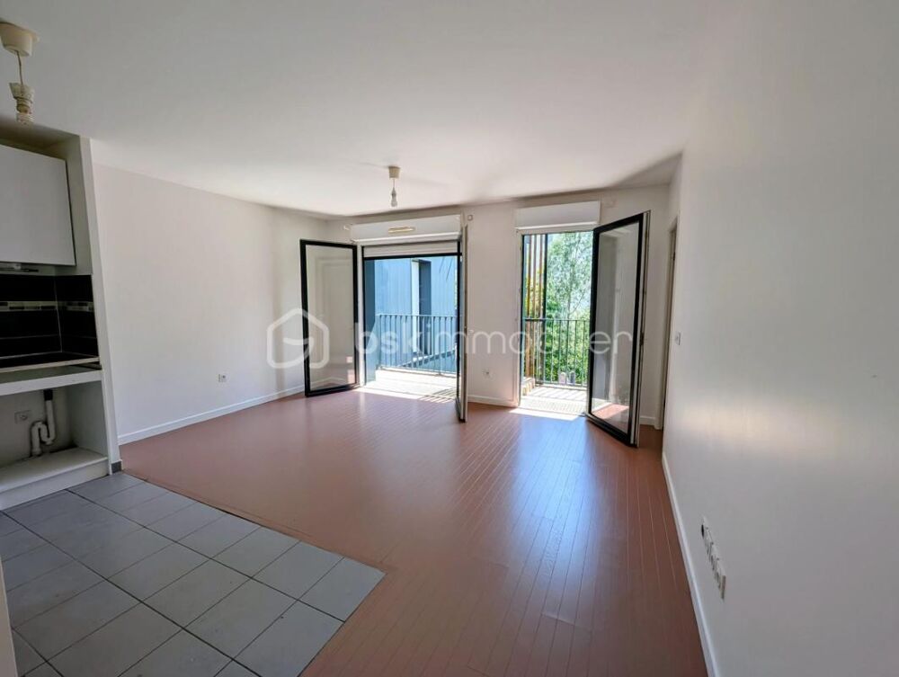 F2 avec balcon et parking dans l'écoquartier recherché de Ris-Orangis