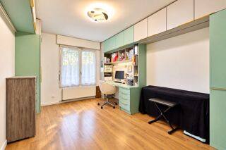  Appartement à vendre 6 pièces 132 m²