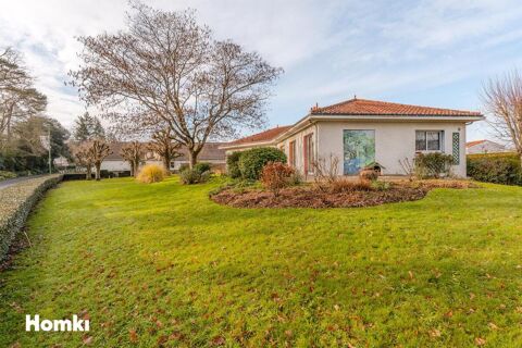   Maison de Charme � R�nover - 218 m� Habitables - Studio ind�pendant- Terrain paysag� de 2603 m� - � Maison - 7 pi�ce(s) - 218 m�