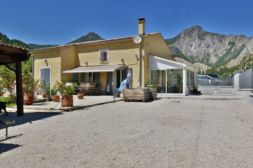 Maison à vendre 5 pièces LA MOTTE DU CAIRE (04)
