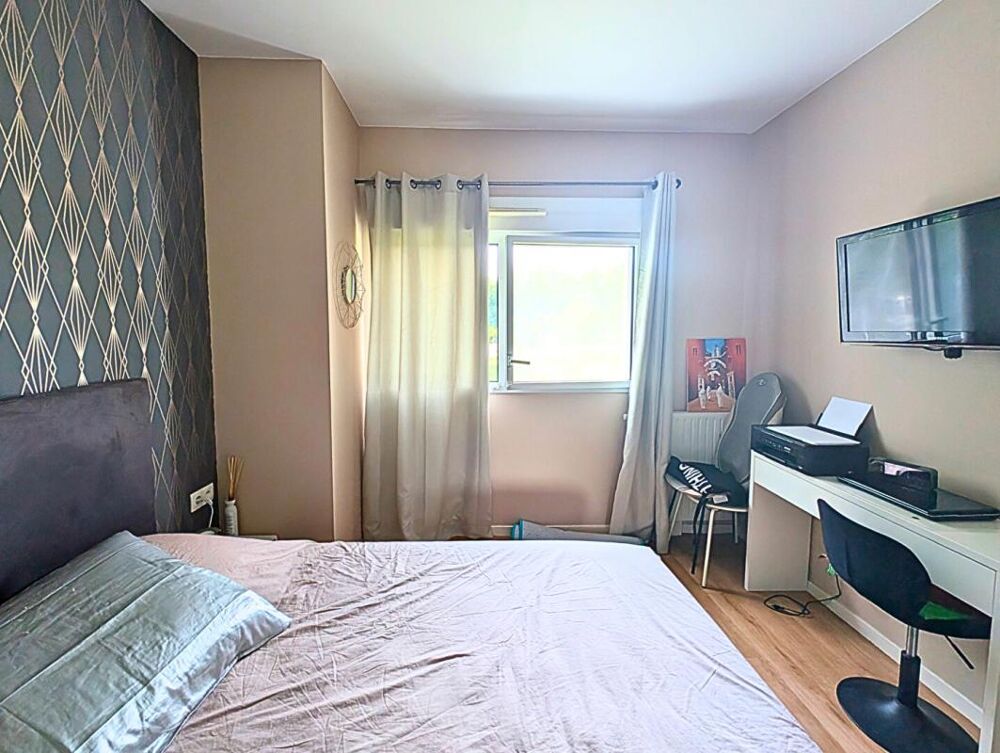 Vente Appartement T4 duplex avec terrasse, vue sur espace vert et parking Nantes