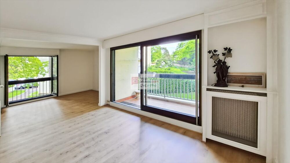 Vente Appartement Appartement  bon état  92 m2  terrasse  4 pièces  Versailles Versailles