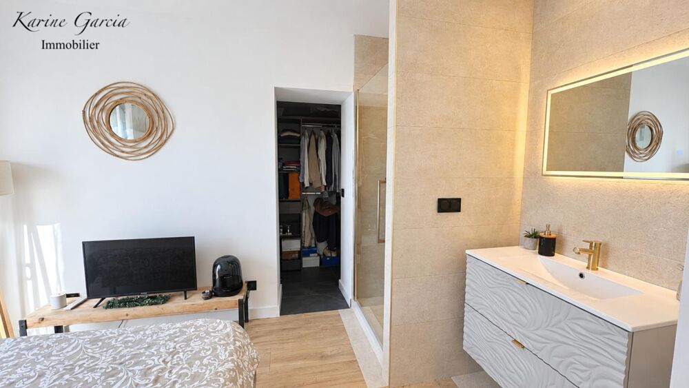 à vendre  Propriété/château Six-Fours-les-Plages (83140)