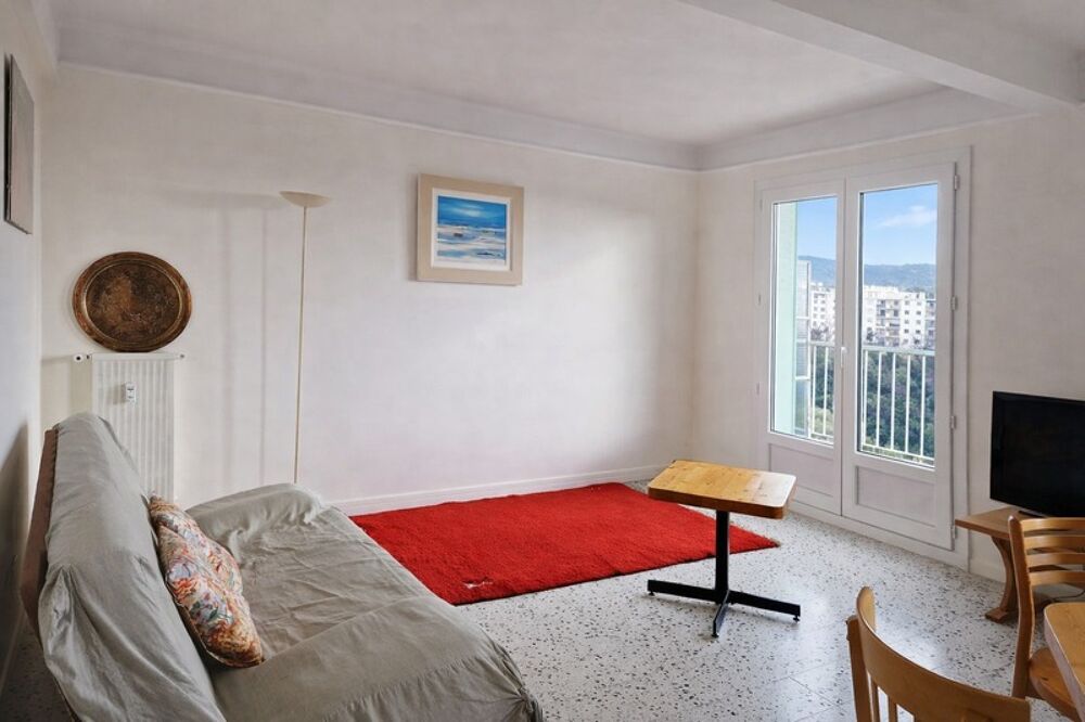 À vendre  Appartement T3 de 70m² terrasse avec vue dégagée, garage fermé et cave  Nice 06100 secteur Henry Dunant