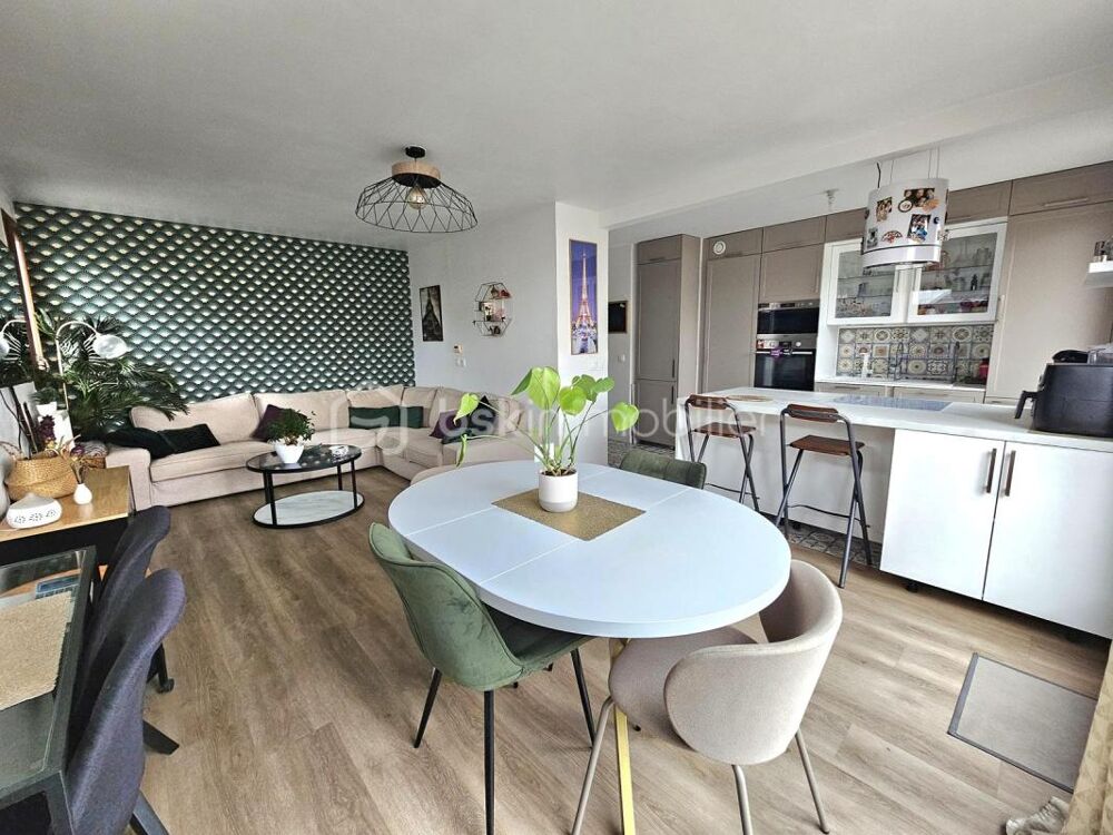 F3 dernier étage 69m² terrasse 10m² SUD parking DPE C