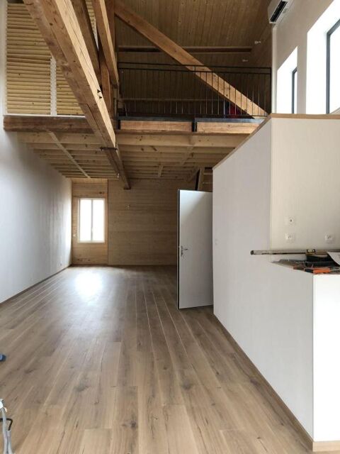  Loft � louer 2 pi�ces 75 m�