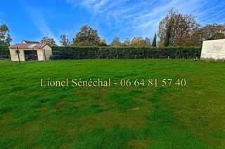  Terrain à vendre 858 m²