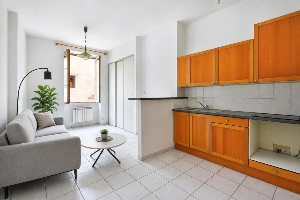 69007- LYON STUDIO 25M2 Prox PLACE SAINT LOUIS
