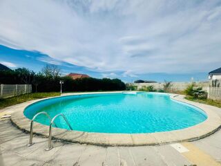  Maison  vendre 6 pices 233 m