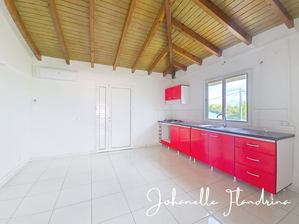Location Appartement Néron, Le Moule - Studio de 25 m², haut de villa indépendant Le moule