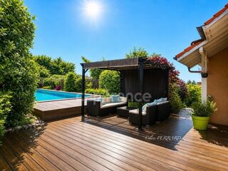  Maison � vendre 8 pi�ces 230 m�