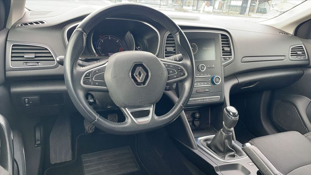 M&eacute;gane IV 1.5 dCi 90 Energy Zen - Premi&egrave;re main 2018 occasion 49400 Saumur