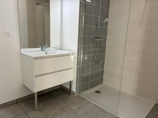  Appartement à louer 2 pièces 50 m²
