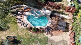  Villa � vendre 6 pi�ces 208 m�