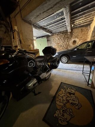  Propriété/château à vendre 6 pièces 187 m²