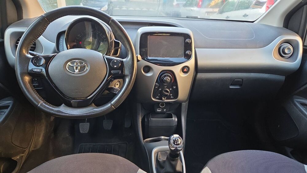 Aygo 1.0 VVT-i 69 X-Play 2018 occasion 78160 Marly Le Roi