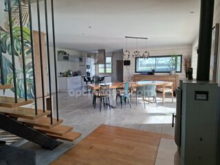  Propri�t�/ch�teau � vendre 6 pi�ces 225 m�