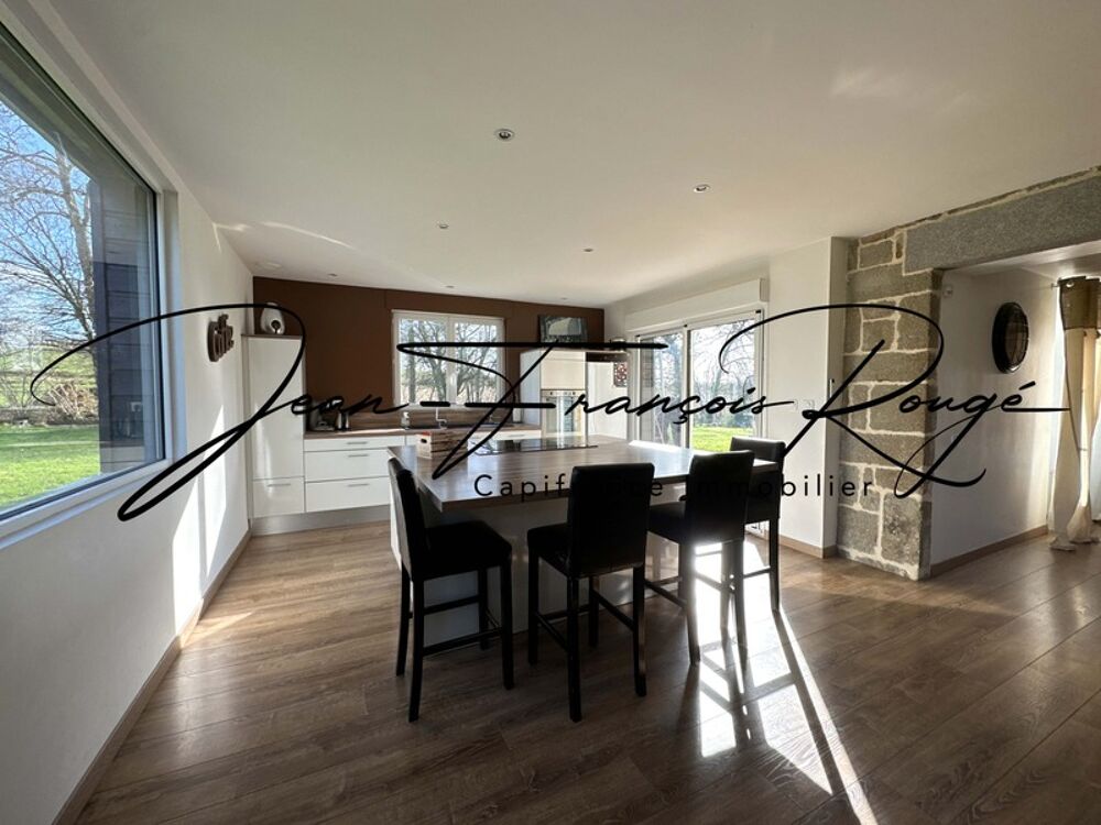 Vente Maison A trois kilomètres du centre de Tessy sur Vire, charmante maison en pierres rénovée d'une surface de 175 m² !!! Tessy sur vire