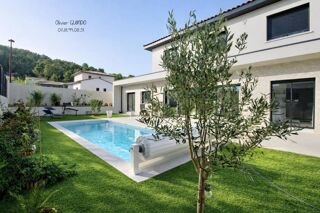  Villa � vendre 6 pi�ces 160 m�