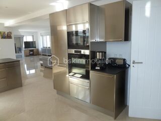  Propri�t�/ch�teau � vendre 11 pi�ces 205 m�