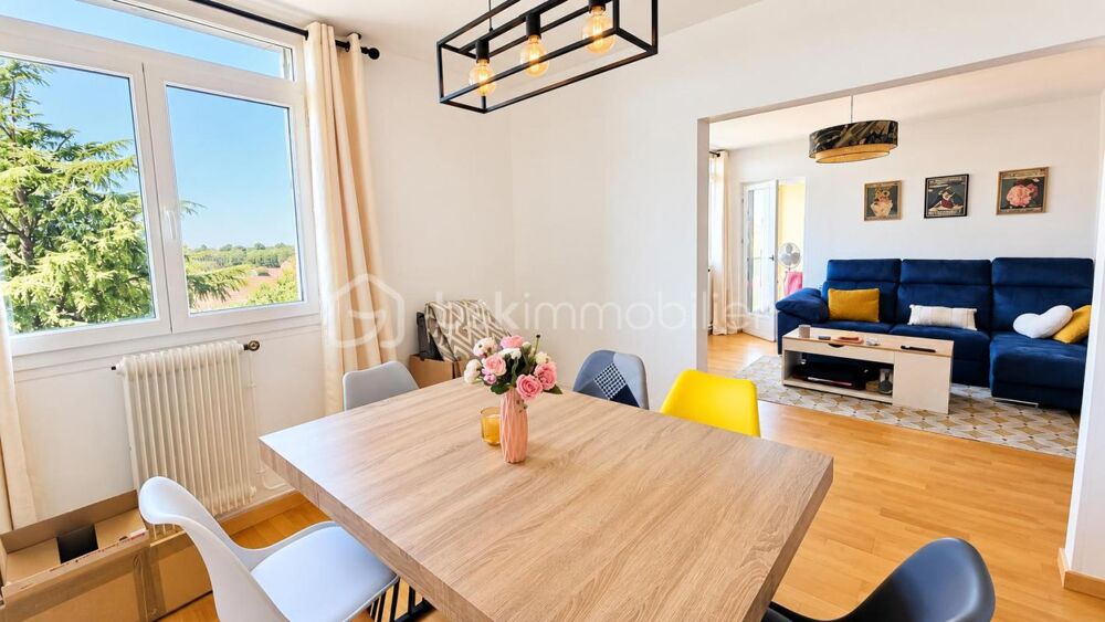 ? T3/T4 de 73 m² avec balcon, garage, cave et vue Pyrénées  Aucun travaux à prévoir !