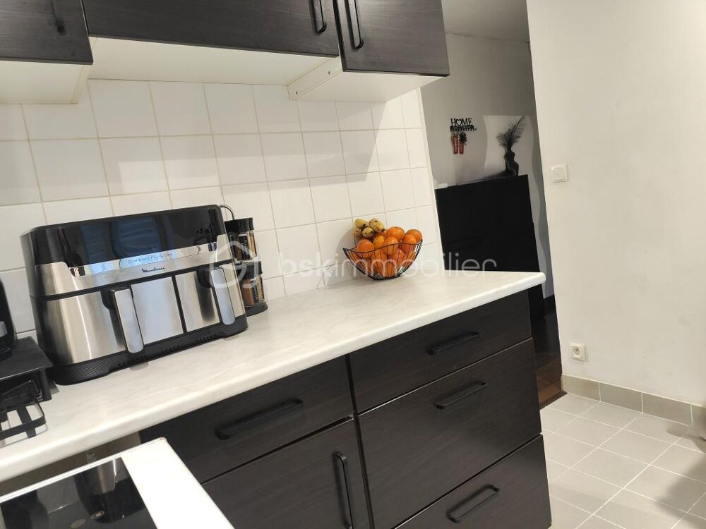 Vente Appartement Rare en centre-ville – Appartement dernier étage, lumineux avec stationnement Dammartin en goele