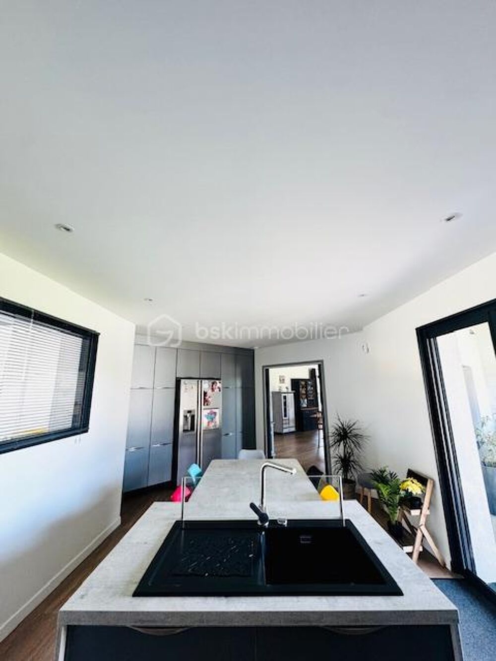 Maison contemporaine (2015) de plain-pied  257 m²  Terrain 3 456 m² avec piscine  Barro (16)
